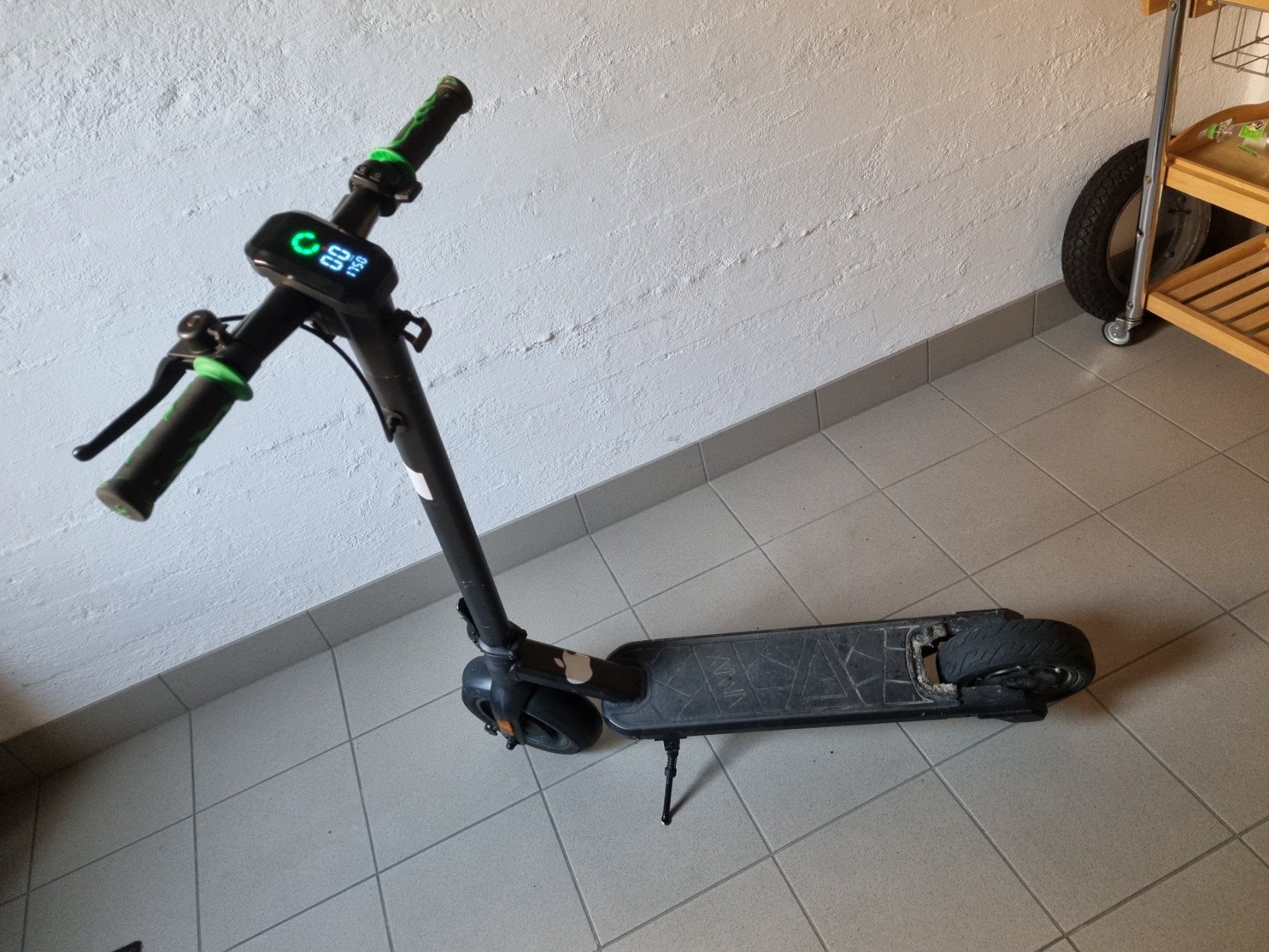 VMAX Kickboard: Vmax vx 2 LT - 500 w starken Motor – Defekt aus Wädenswil von Patriots