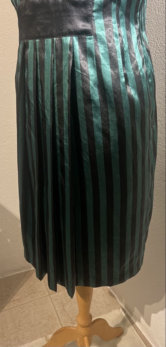 Vestiti: Robe en soie Claude Lema, taille S – Usato da St-Pierre-Clages venduto da ste_xk6p 4