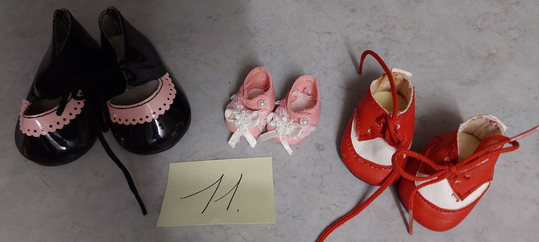 Puppen: Puppenschuhe – Gebraucht aus Muri AG von nindo1 8