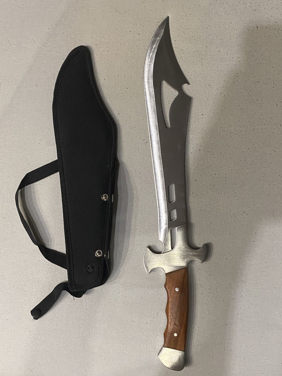 Accessoires: Messer mit Scheide  – D'occasion à Safenwil par _e_99_