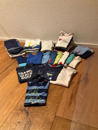 Sommerkleiderpaket Junge 74/80 und 80/86 (35 Teile)