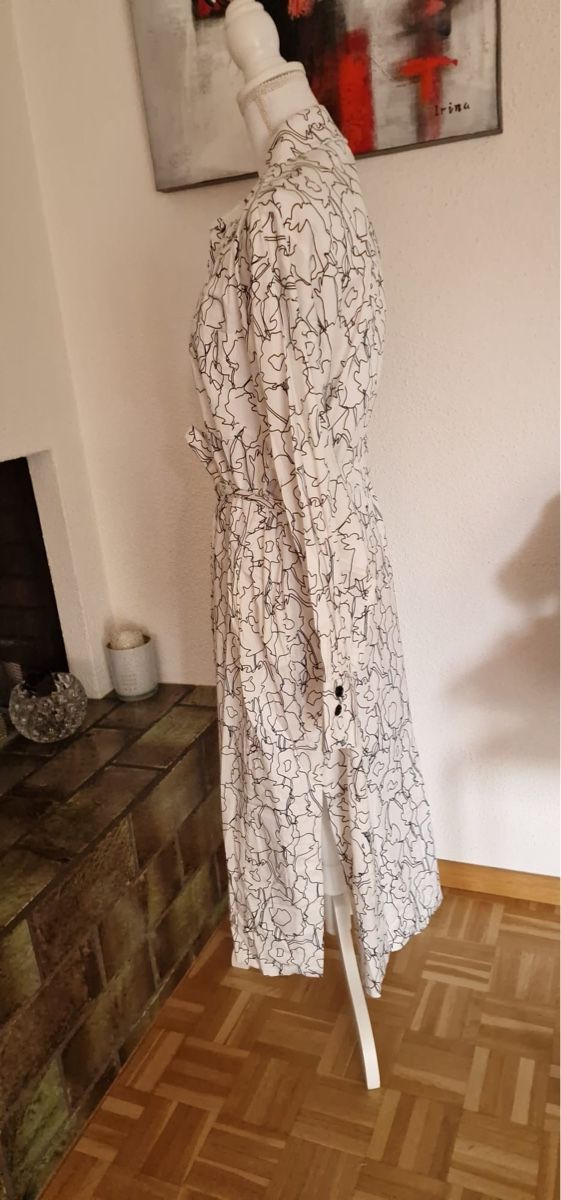 Globus Kleider: Globus Blusenkleid von Studio, Grösse 44 – Gebraucht aus St. Gallen von mania03 3