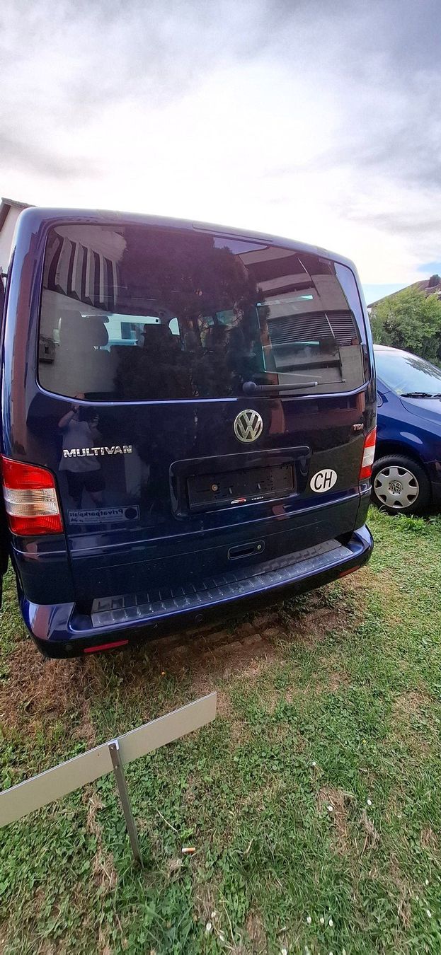 VW Autos: VW T5 Multivan Highline – Defekt aus Bonstetten von Imor0 2