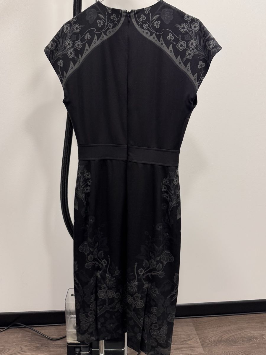 Etro Vestiti: Etro Black Floral Dress - Size 38it – Nuovo (secondo la descrizione) da Thonex venduto da Lux_brands01 4