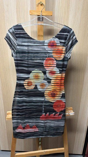 Desigual Kleider: Robe Desigual neuve – Neu (gemäss Beschreibung) aus Crans VD von vra_262m
