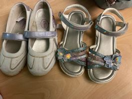 2 süsse Sandalen Cupcake/Disney Gr.31