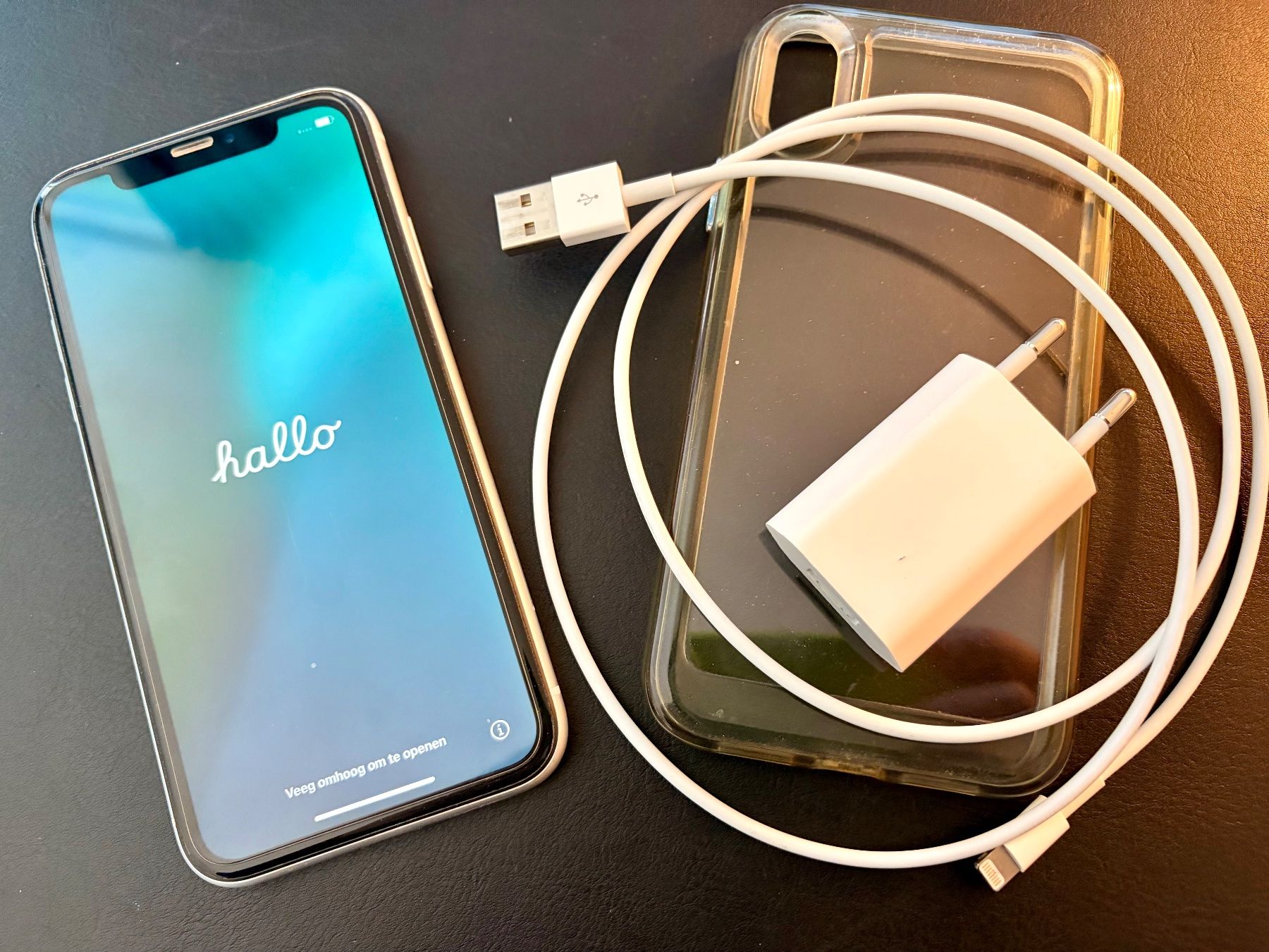 Apple Portables: Apple iPhone XR, weiss, 64 GB – D'occasion à Stäfa par Paulee 2