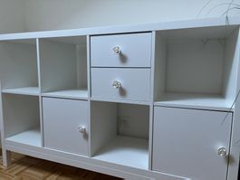 Kallax Regal mit Füssen