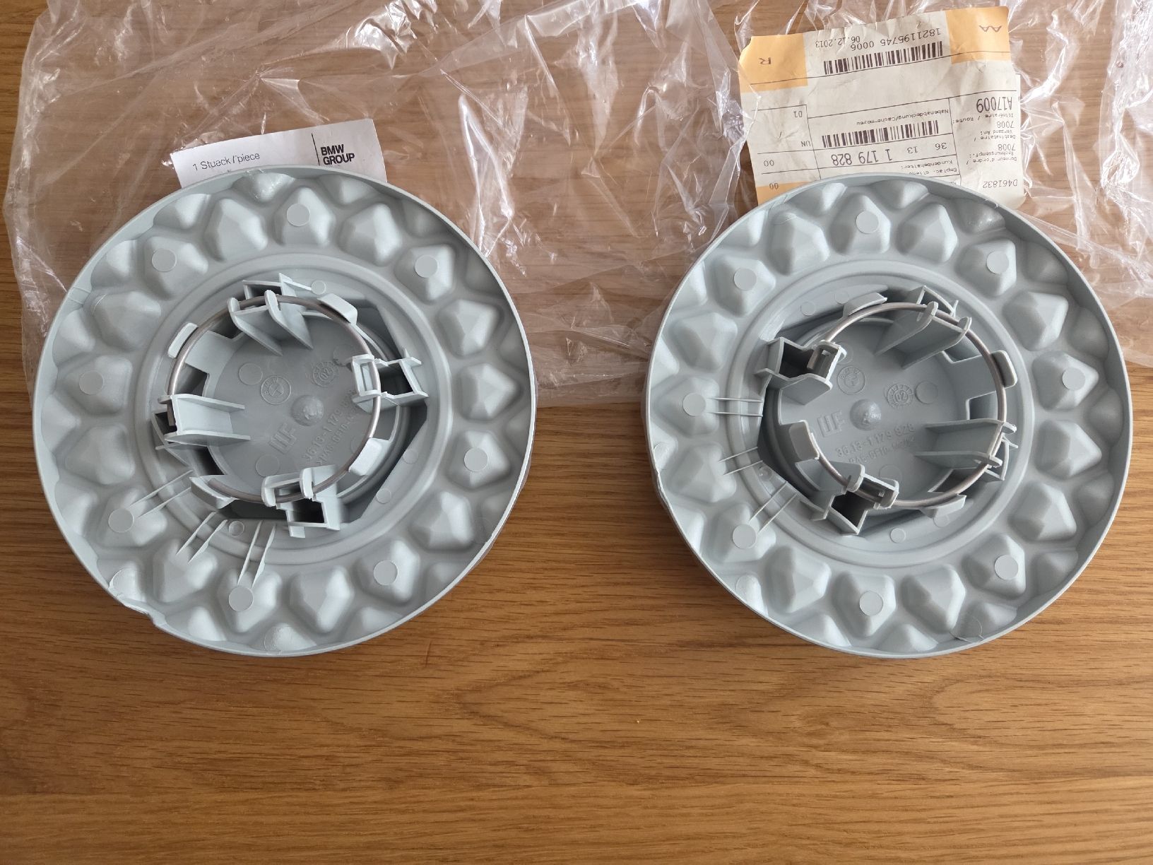 BMW Felgen: 2 Stk. BBS Nabendeckel Neu, BMW E24 E32 E34 – Neu und originalverpackt aus Willisau von XL-85 1