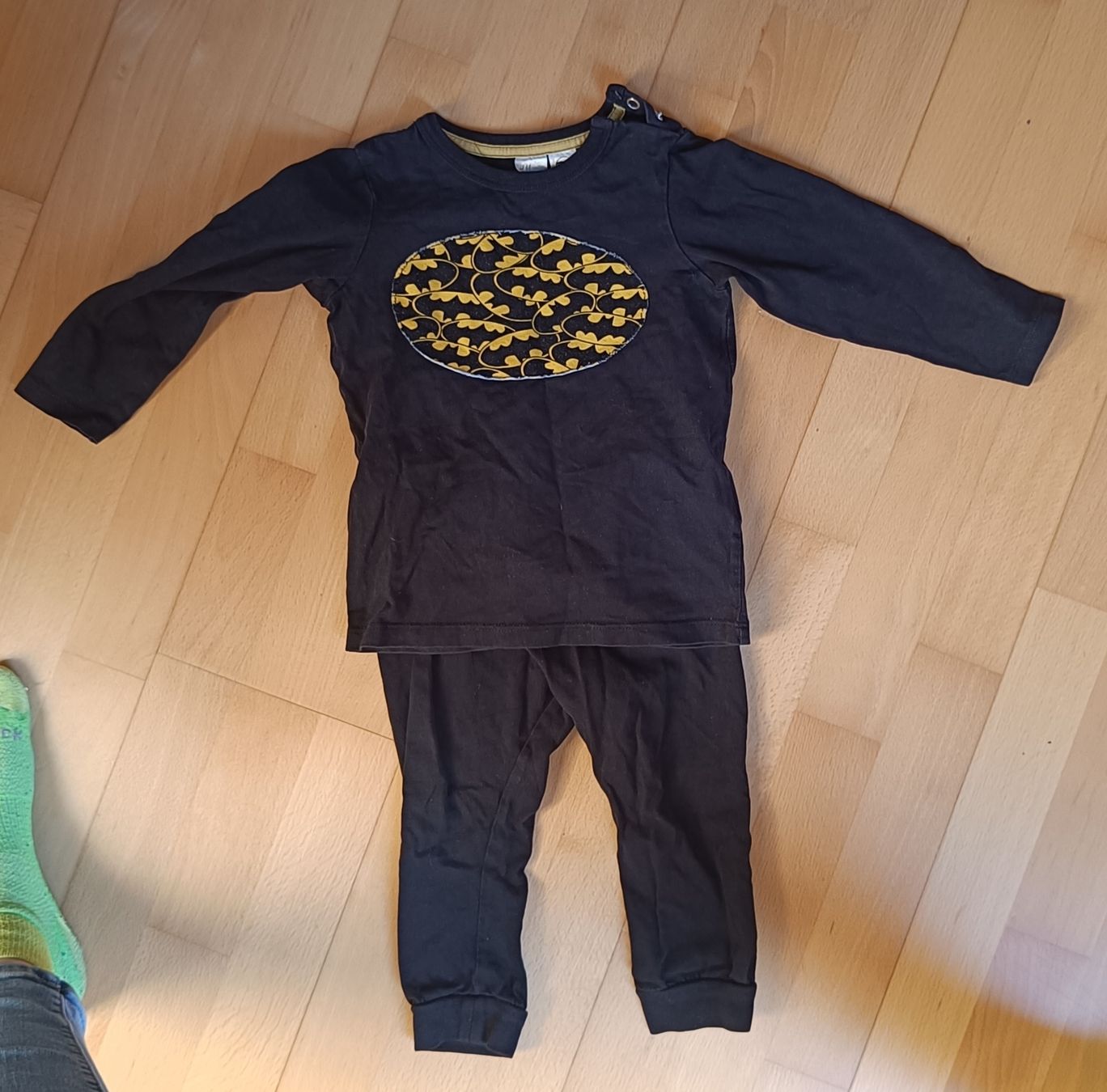 H&M Lotti & Set di vestiti: Trainer DC 86 H&M – Usato da Jaberg venduto da urig17.