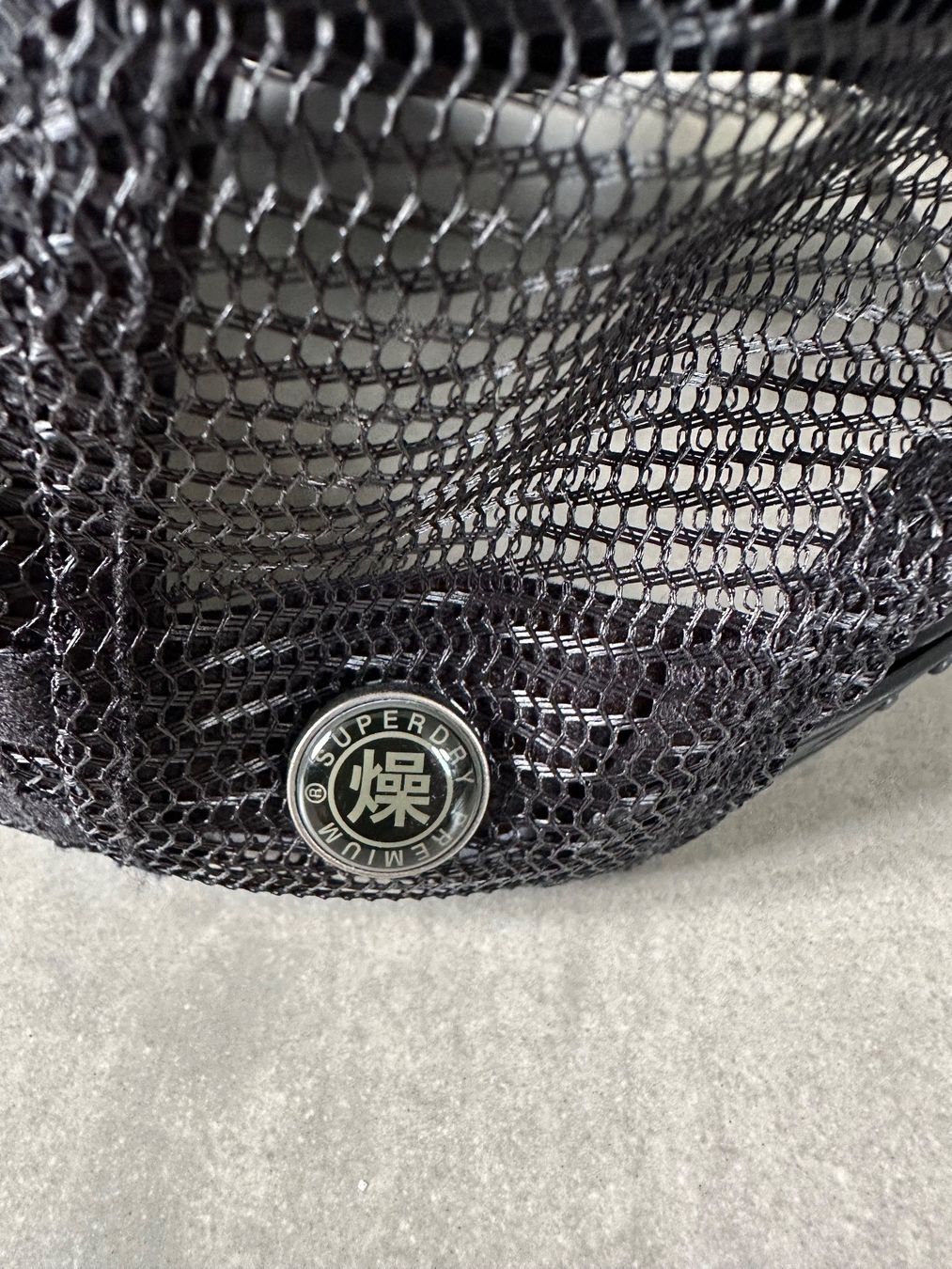 Hüte, Mützen & Caps: Superdry Mütze/Cap – Gebraucht aus Niedergösgen von 7591 1