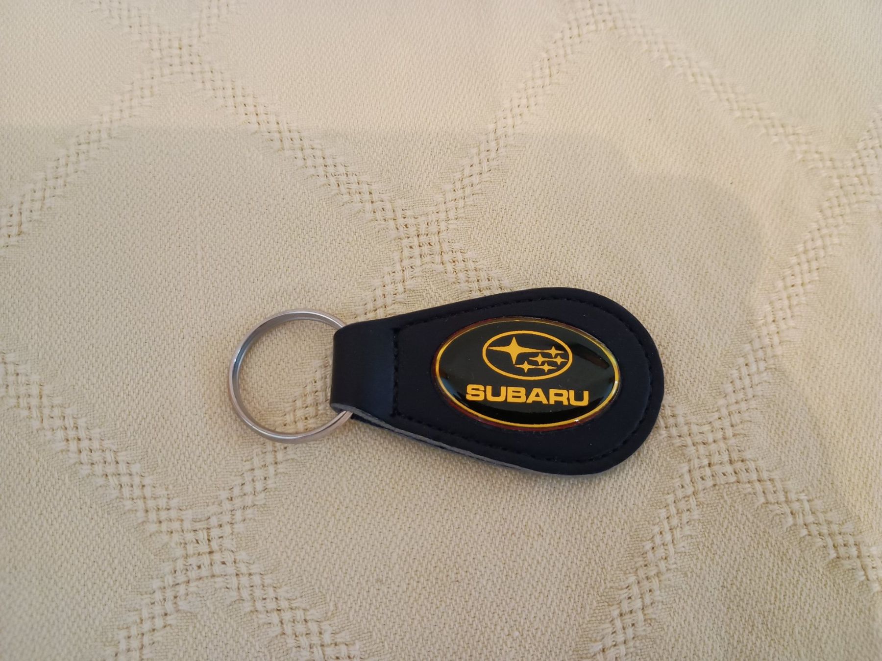 Subaru Schlüsselanhänger & - bänder: Schlüsselanhänger SUBARU, Leder, ca.9 cm – Neu (gemäss Beschreibung) aus Buchs AG von ReaNaTsch