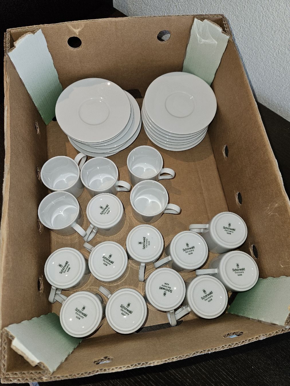 Set di piatti: Espresso Tassen und Unterteller Schönwald – Usato da Morschach venduto da Hanswi 2