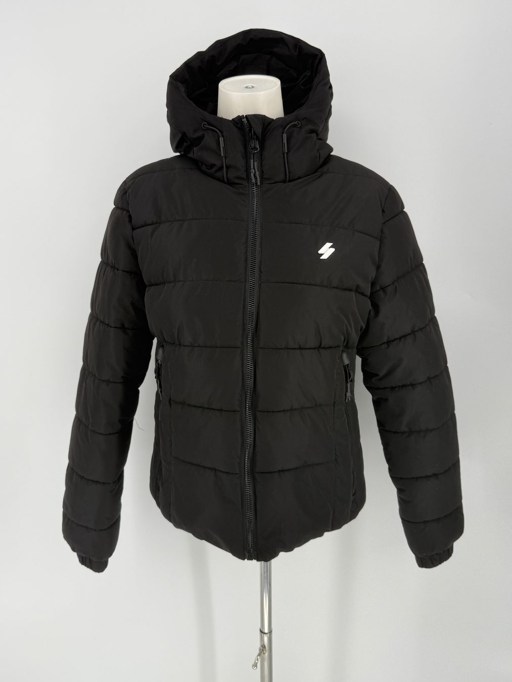 Giacche: Winterjacke Gr. 40 von Superdry – Usato da Auenstein venduto da moin.