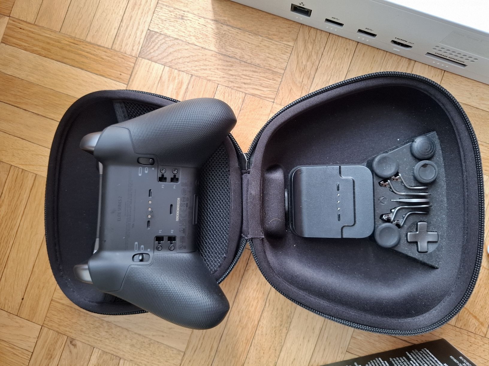 Microsoft Console: Xbox Series S + Manette Elite 2 + Manette standard  – Nuovo (secondo la descrizione) da Courroux venduto da dod_2pxr 4
