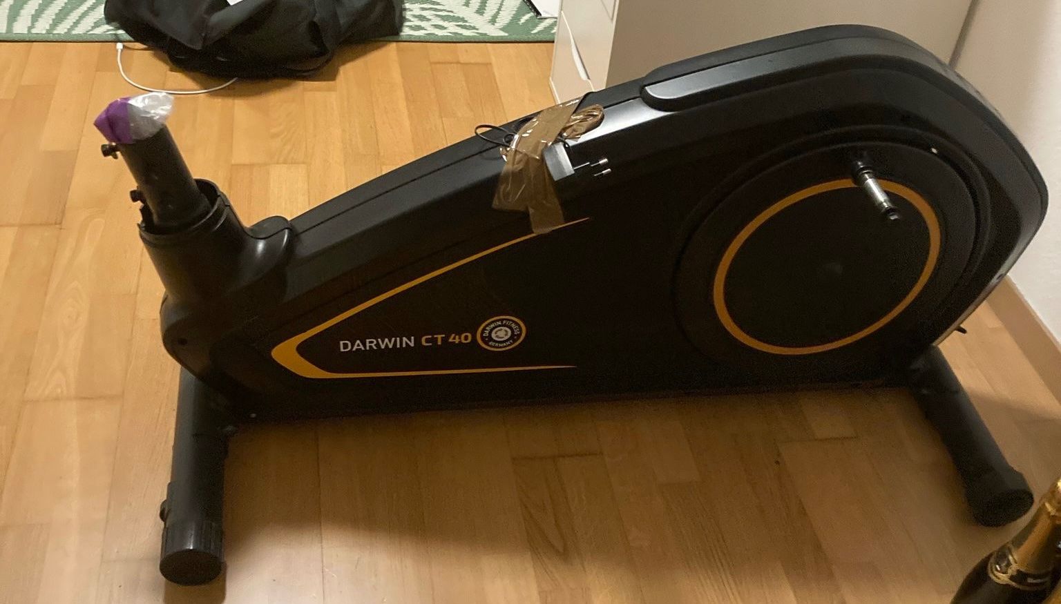 Hometrainer: Crosstrainer Darwin CT 40 – Usato da Herrliberg venduto da Lanaju 4