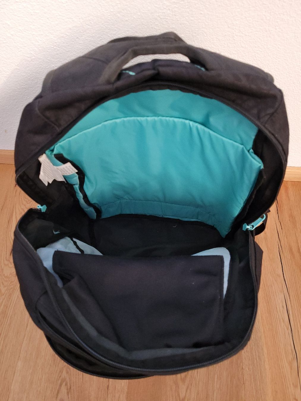 Dakine Zaini: Dakine Rucksack schwarz  – Nuovo (secondo la descrizione) da Bennau venduto da Moonshine_68 5