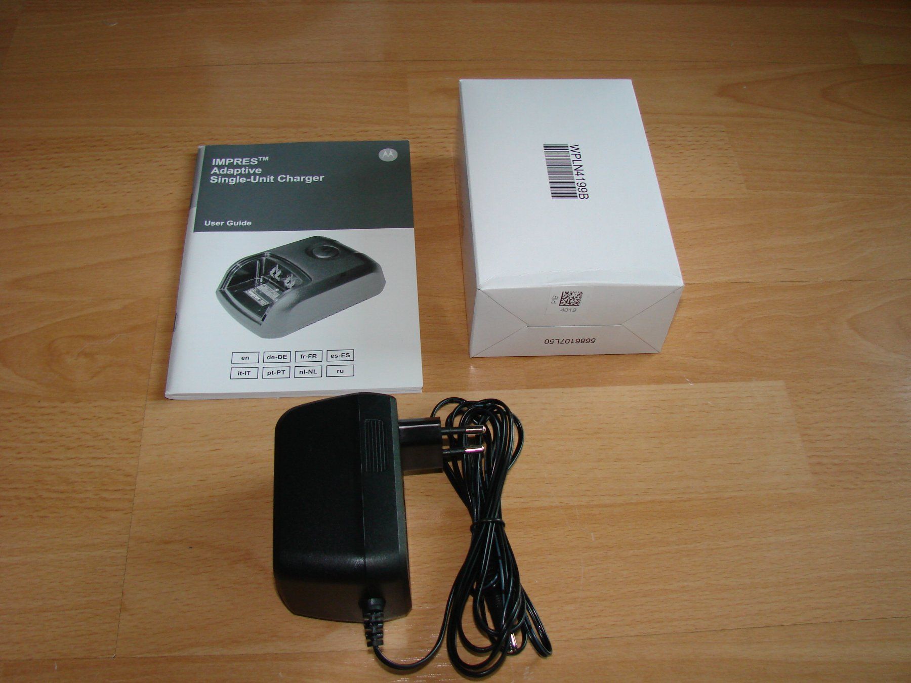 Motorola Funktechnik: Motorola Ladegerät DP3441e GP360 – Gebraucht aus Niederuzwil von Rade