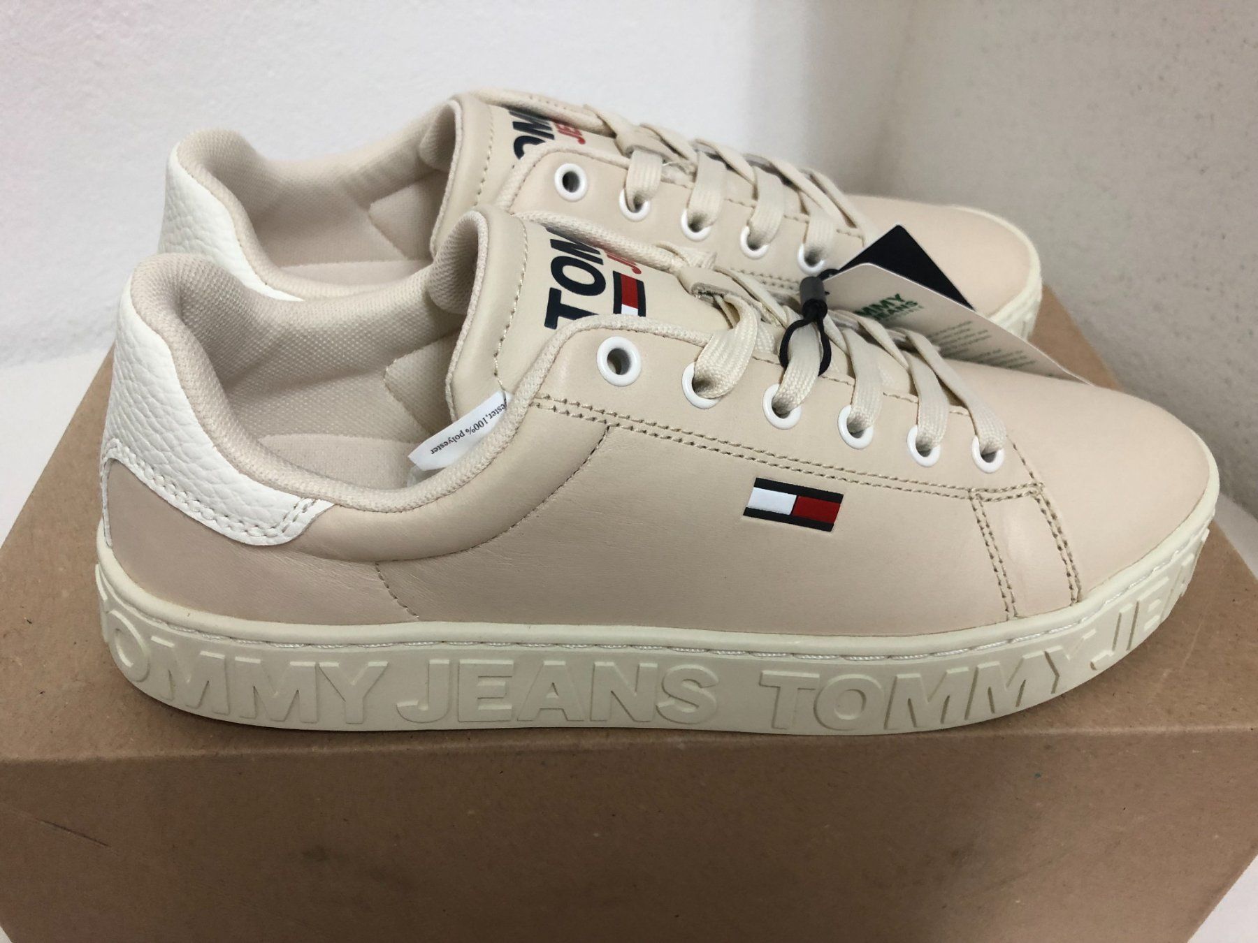 Scarpe da donna: Neu Eingetroffen, Sneakers von Tommy Jeans – Nuovo (secondo la descrizione) da Gränichen venduto da lizama