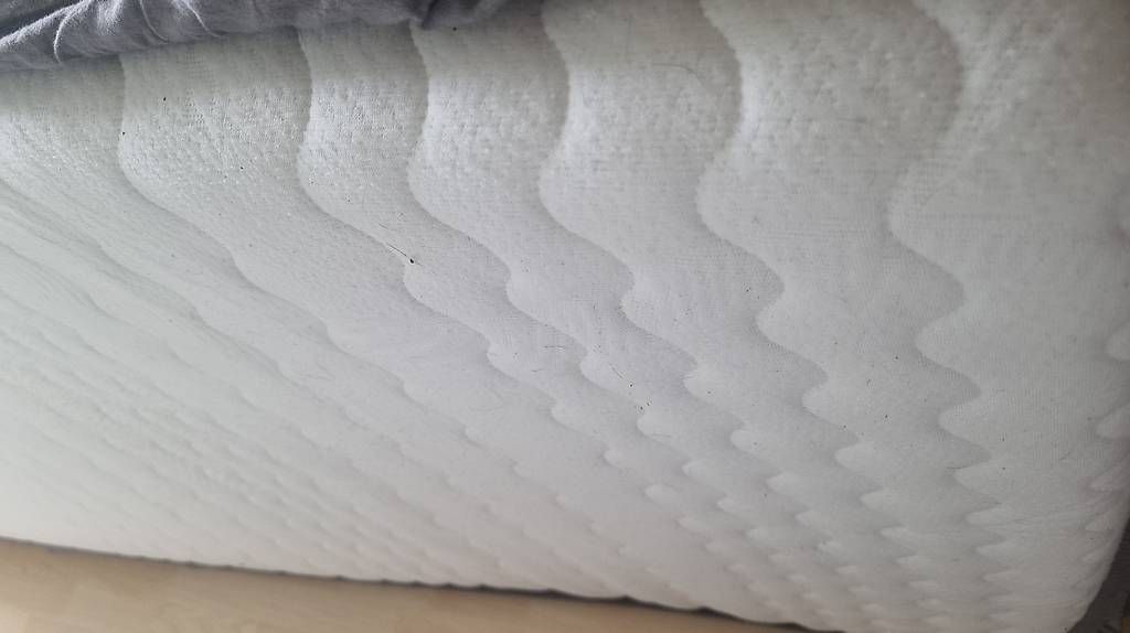 Matelas: Matratze zu verkaufen – D'occasion à Mauren par NormannJ