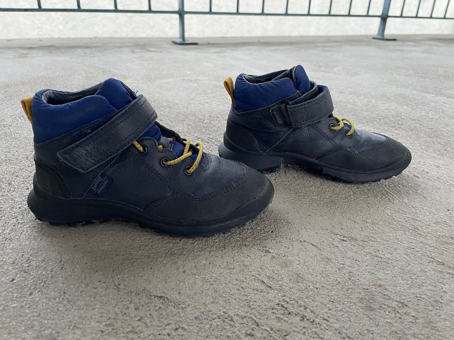Camper Chaussures garçon: Camper Winterschuhe (28) – D'occasion à Zürich par papillon8000 1