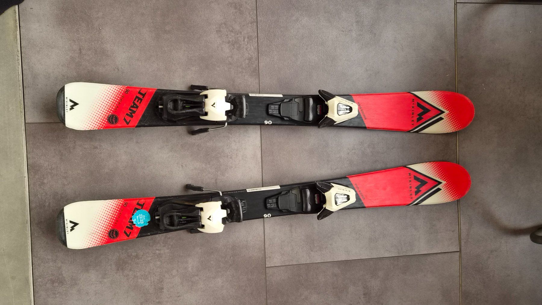 Skis: Kinderski – D'occasion à Samstagern par michi211