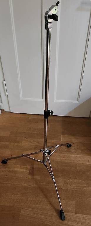 Strumenti musicali: Ständer für Trommelböckli – Usato da Basel venduto da Tobi_079