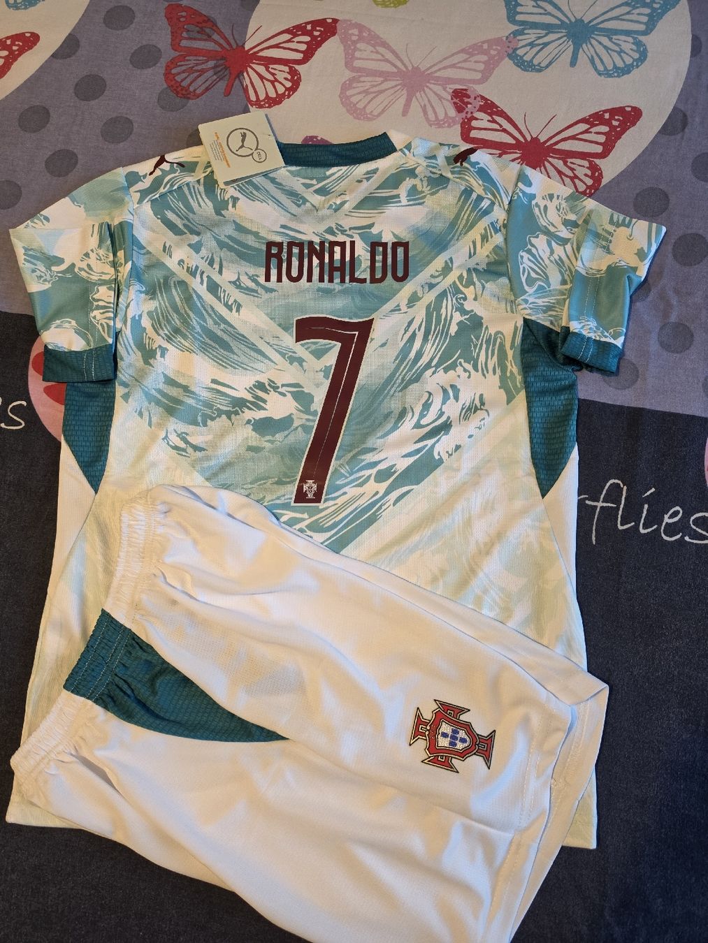 Puma Survêtements: Ensemble Portugal Ronaldo 7  – Neuf avec emballage d'origine à Renan BE par caa_5lqy