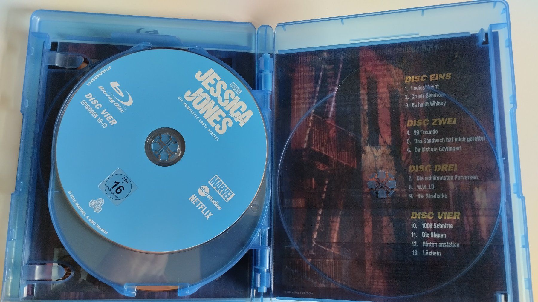 Tutti i DVDs: JESSICA JONES STAFFEL 1 BLU-RAYs – Usato da Basel venduto da Bal-Sagoth 3