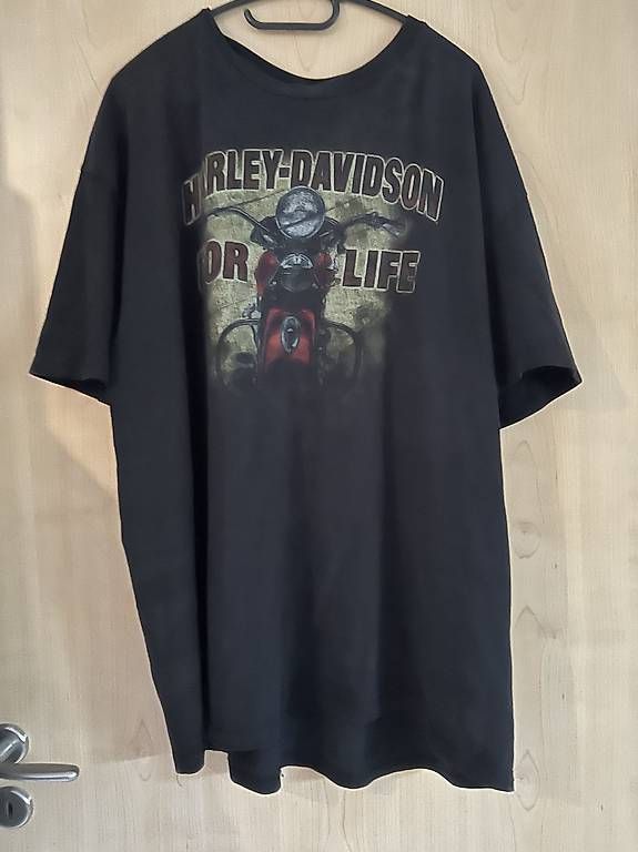 Harley-Davidson T-shirt: Harley Davidson Shirt – Usato da Merishausen venduto da Yvili