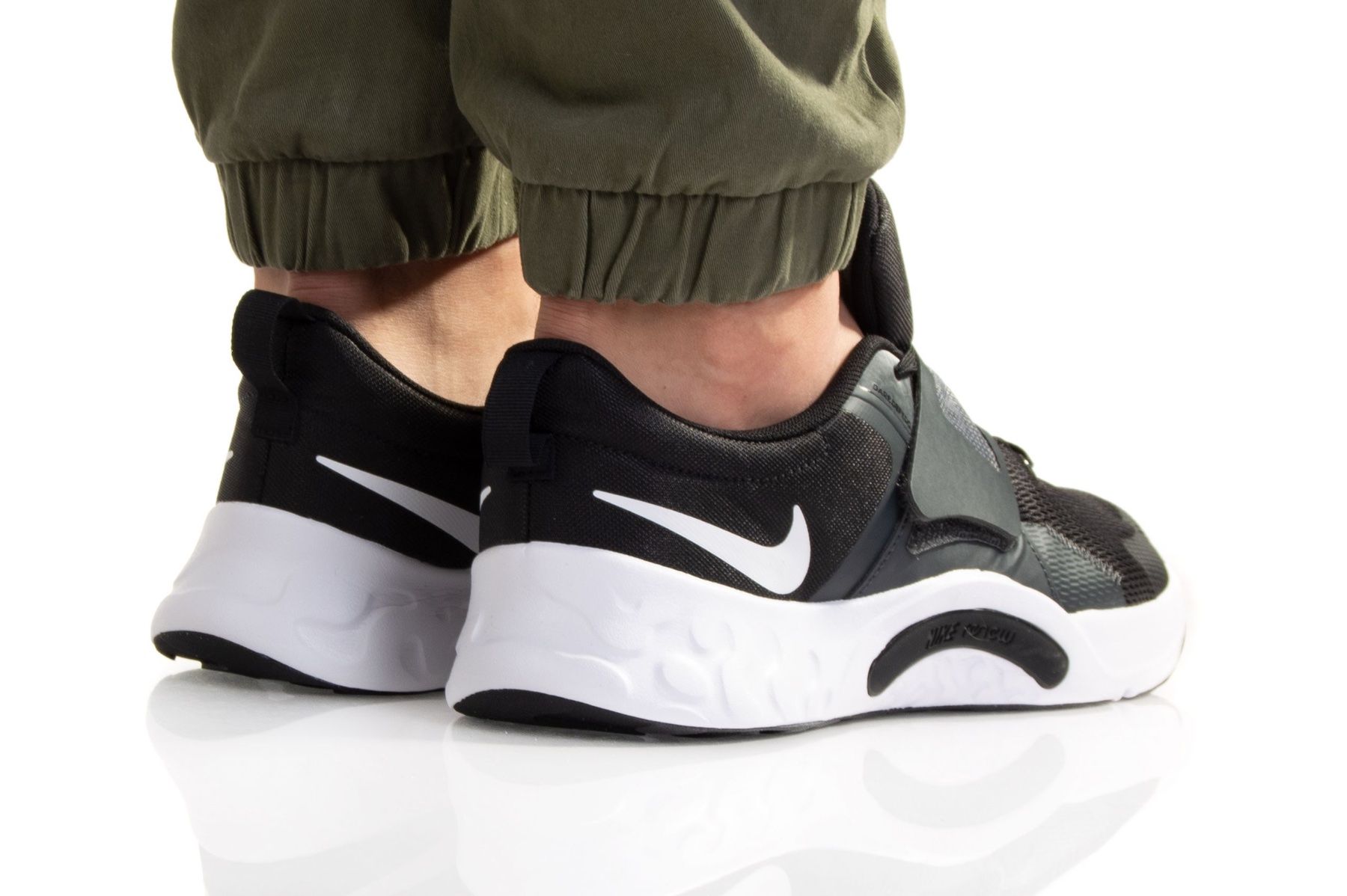 Nike Scarpe da uomo: Nike Renew Retaliation 4 Gr. 44 – Nuovo e nell'imballaggio originale da Spreitenbach venduto da 1Runner 2