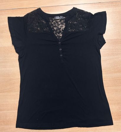 Maglietta con pizzo