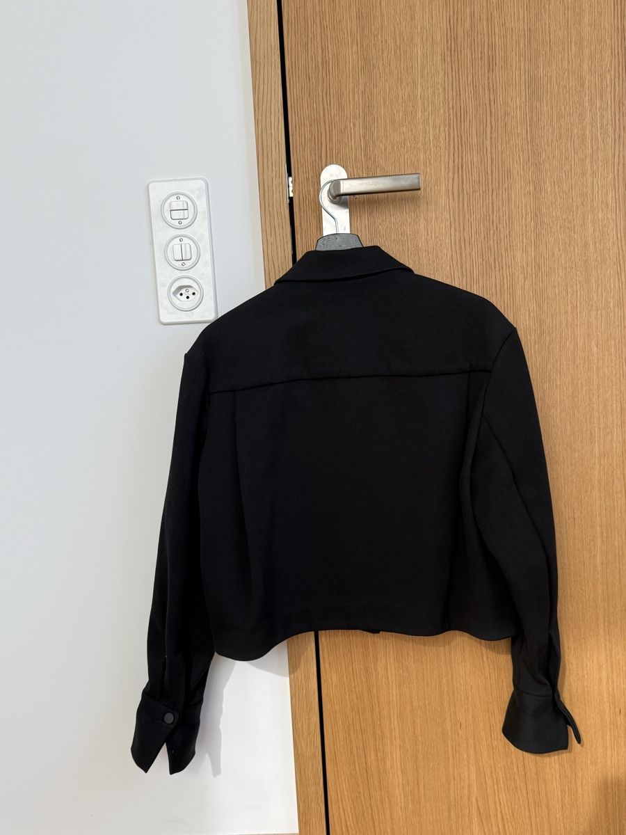 Cos Vestes: COS Cropped Twill Jacket/ Black, Size M  – D'occasion à Horgen par IRG_88 4