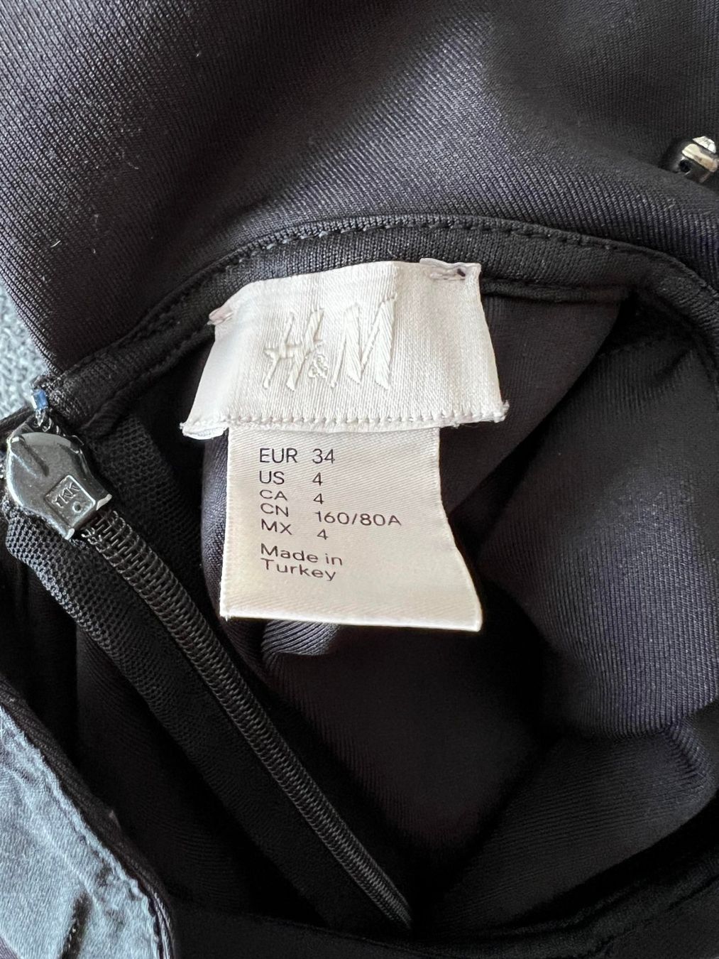 H&M Chemisiers: Bluse XS – D'occasion à Riehen par edu_92w7 7
