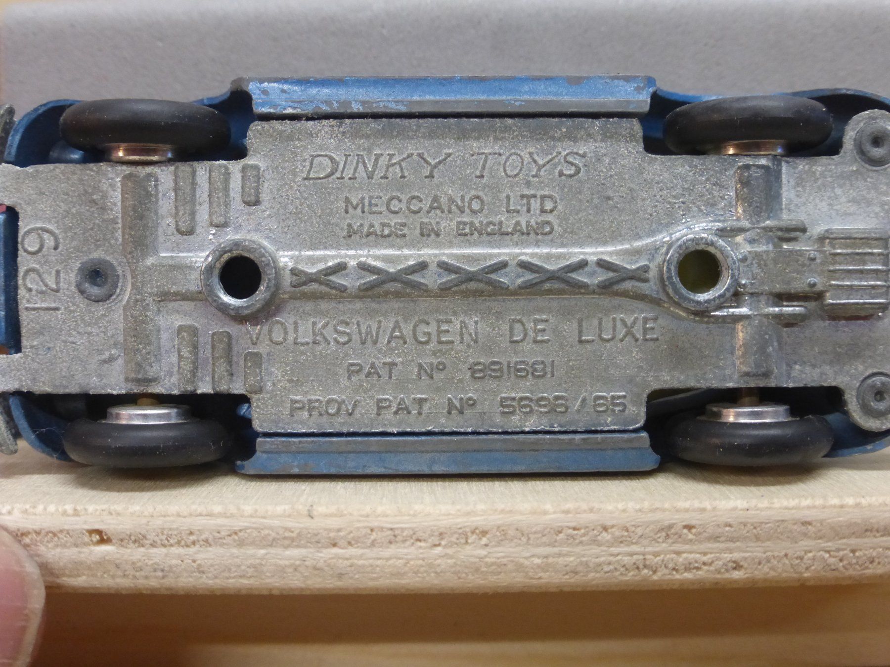 Dinky Toys Modellini d'auto: Dinky Toys VW Käfer blau – Usato da Gempen venduto da Smokie72 2