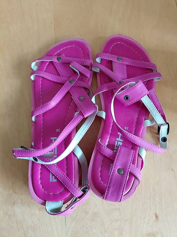 Scarpe per ragazze: Sandaletten gr. 35 – Usato da Ostermundigen venduto da sta_vl6d