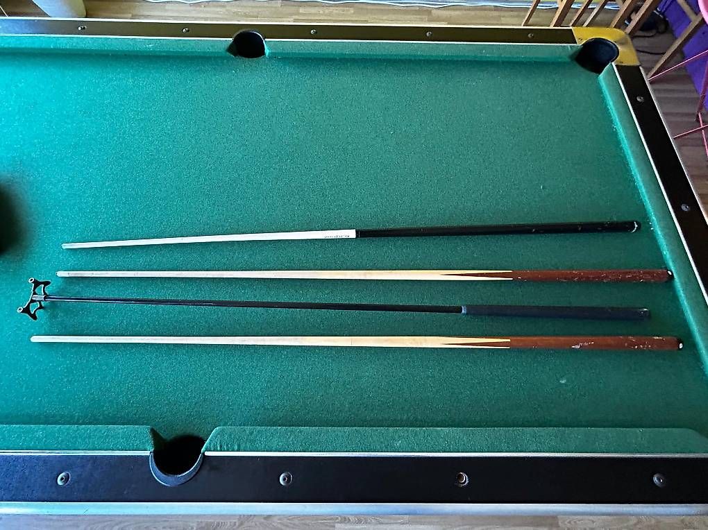 Tables de billard: Billiardtisch – D'occasion à Schattdorf par lev_bf6f 2