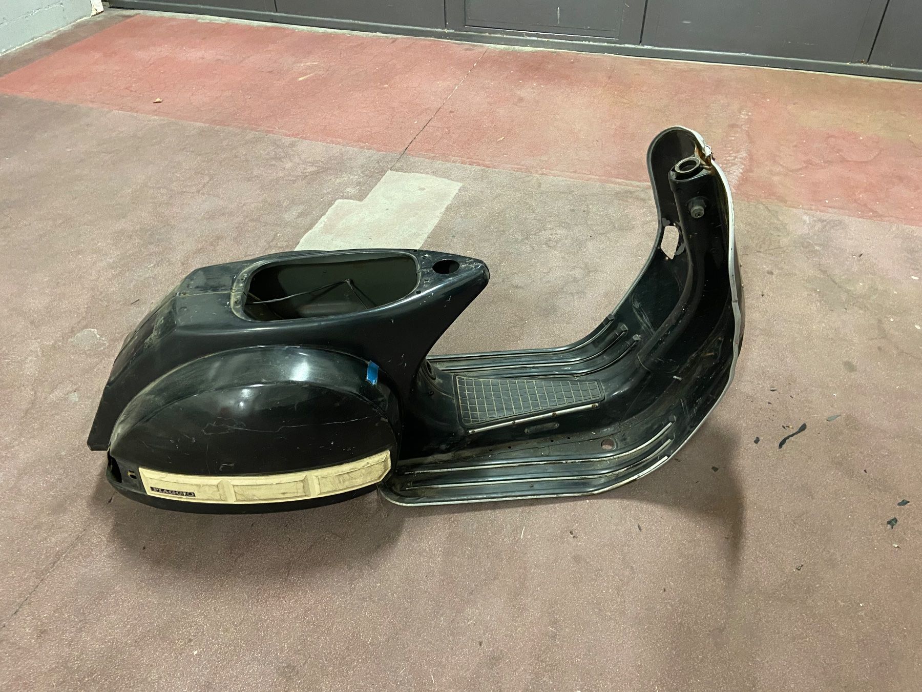 Vespa Scooters: piaggio vespa px rahmen – Gebraucht aus Summaprada von