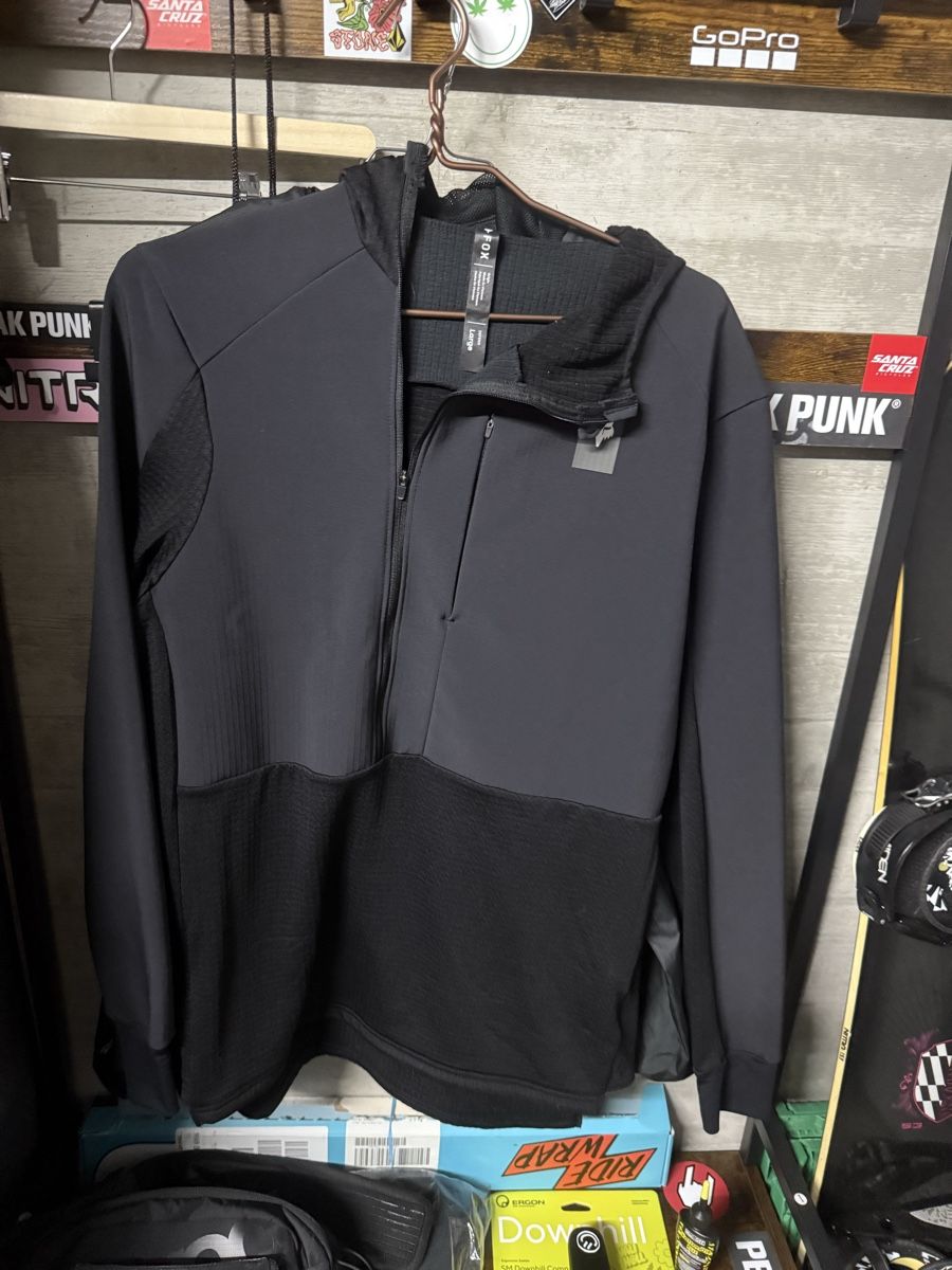 Fox Pullover & Sweatshirts: Fox defend thermal hoodie L  – Gebraucht aus Giubiasco von Darkemperor