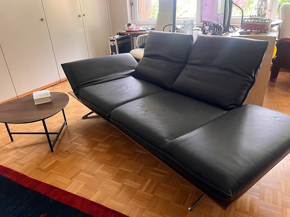Knoll Divani: Sofa Leder Dieter Knoll Formia2 Echtleder/Nussbaum – Usato da Schinznach Dorf venduto da Macflo 1