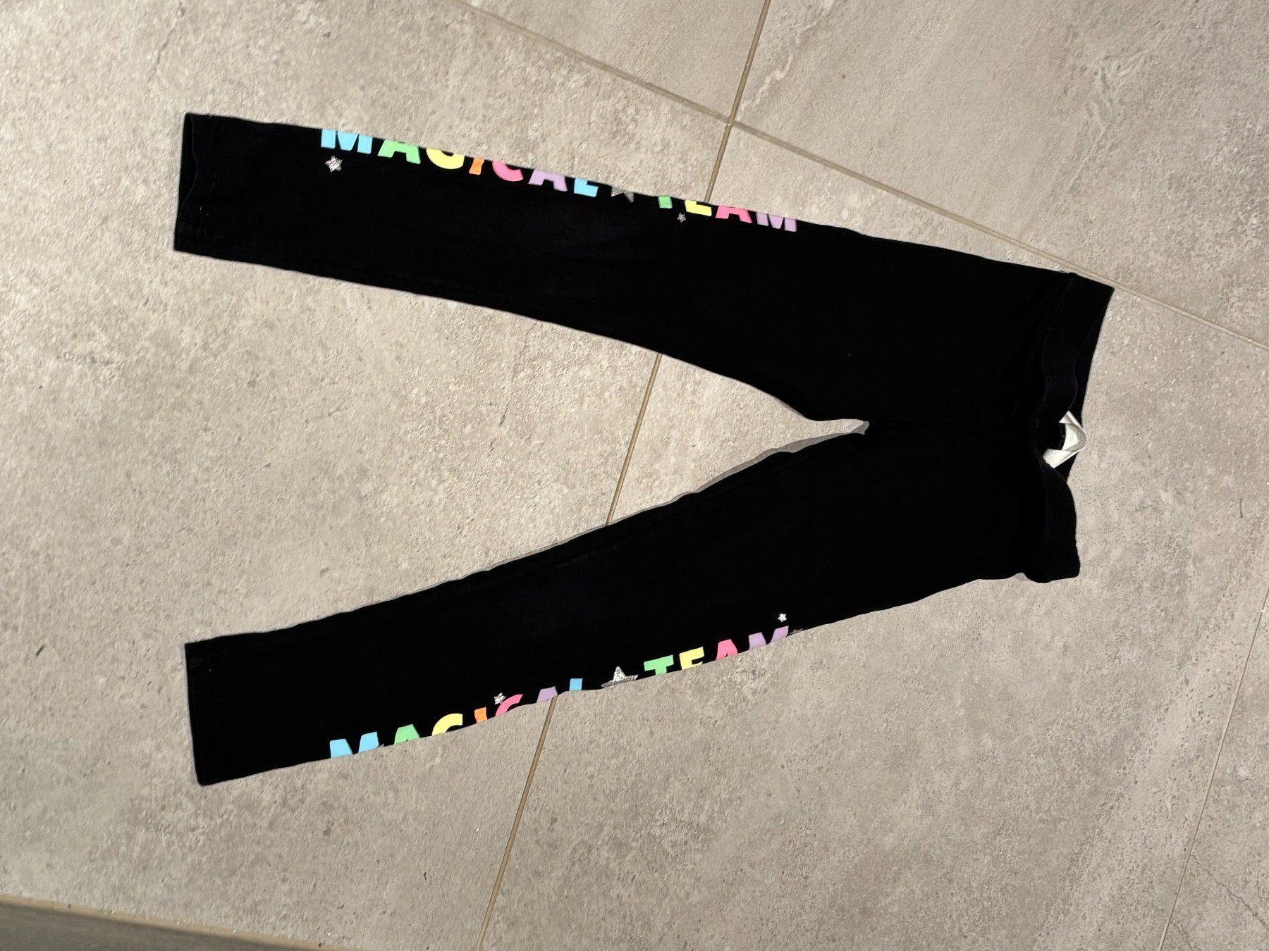Calze & Collant: Leggings fille taille 128 – Usato da Salvenach venduto da gwenwywar