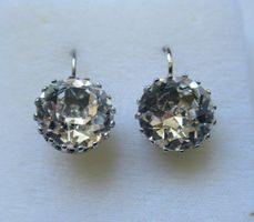 Élégantes Boucles d'Oreilles Diamant - Style Vintage Chic ✨