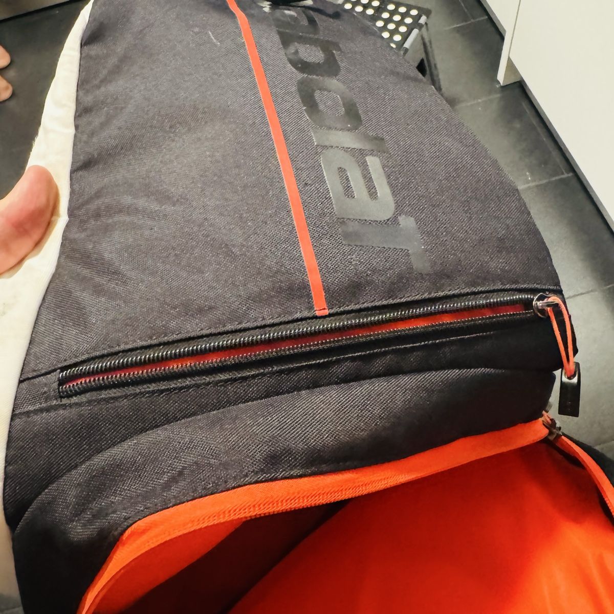 Babolat Rucksäcke: Babolat Tennisrucksack – Gebraucht aus Solothurn von Simuz 3