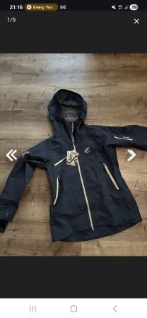 Revolution Race Damen Skijacke, neu, Grösse L, Winter