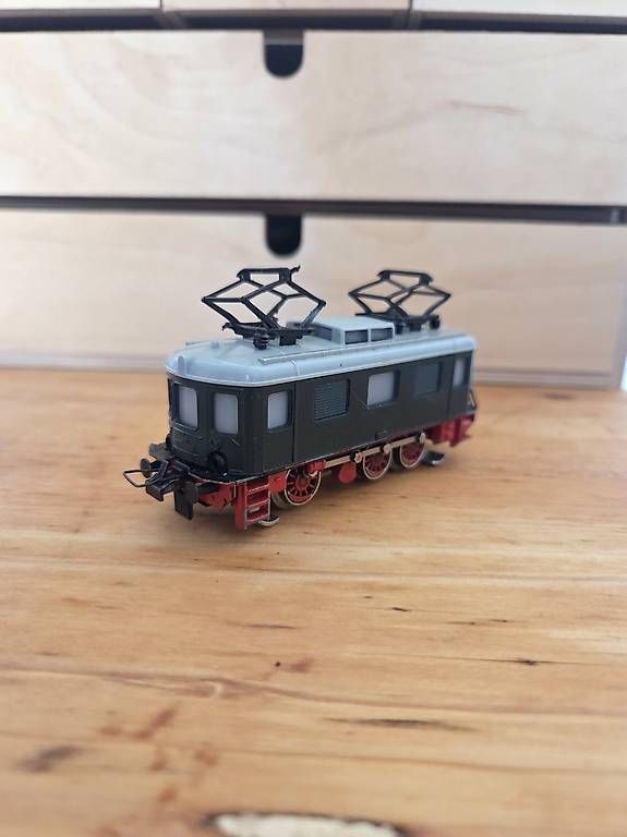 Modelleisenbahnen: Locomotive électrique Trix Express   – Gebraucht aus La Sagne NE von all_dl6x