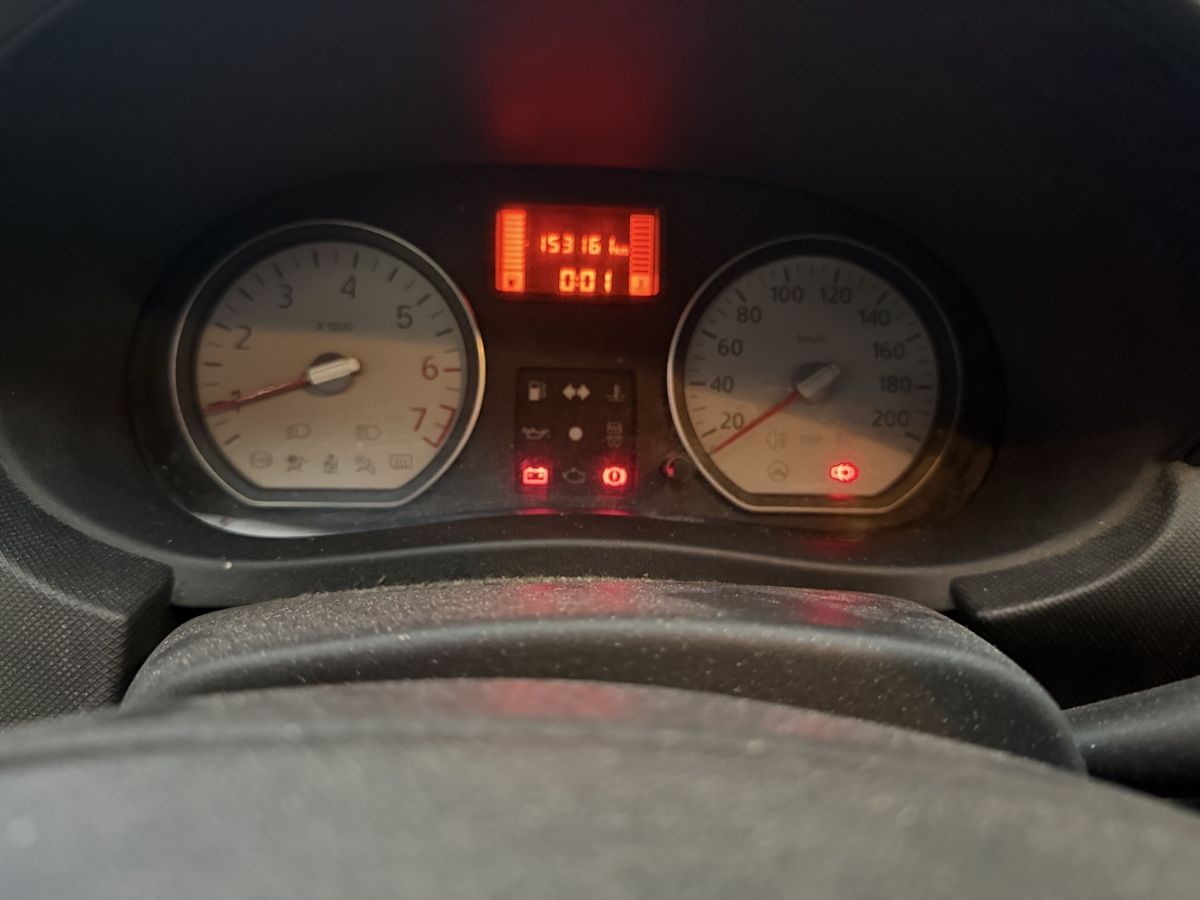 Dacia Autos: Dacia sandero – Défectueux à La Chaux-de-Fonds par Transportchezmax 6
