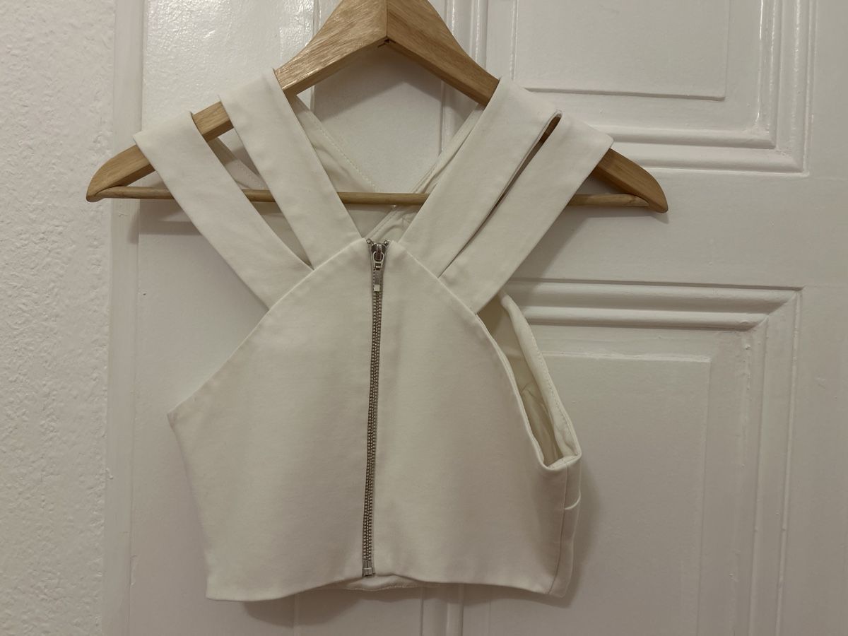Top: Nicholas White Crop Top - Size 36 – Nuovo (secondo la descrizione) da Genève venduto da TreasureChest 1