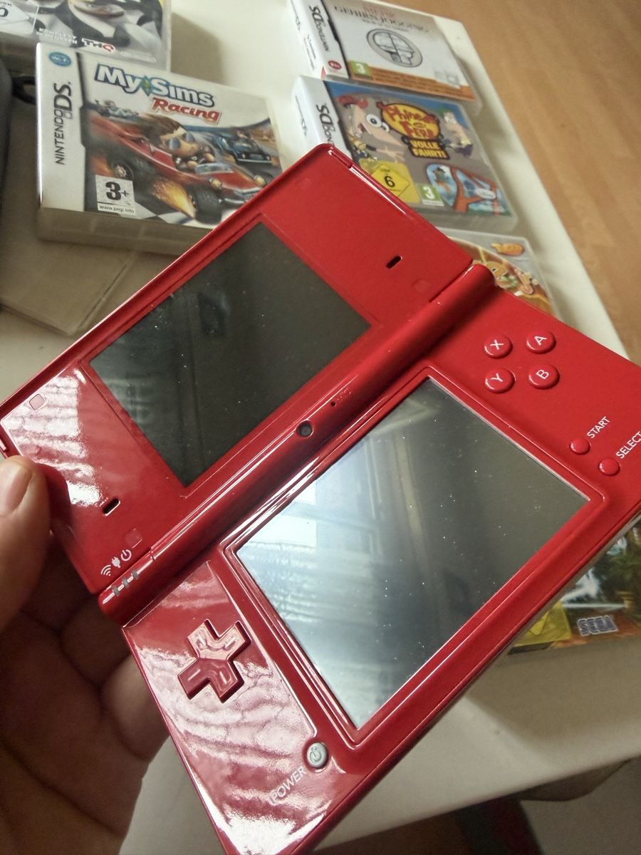 Nintendo Konsolen: Nintendo DSi mit Ladekabel + Spiele – Gebraucht aus Baden von noli.r 4