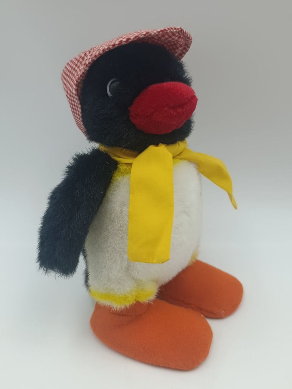 Spielzeuge: Original Pingu mit Mütze Plüschtier SRG 1992 – Gebraucht aus Wil SG von Donaldus 2