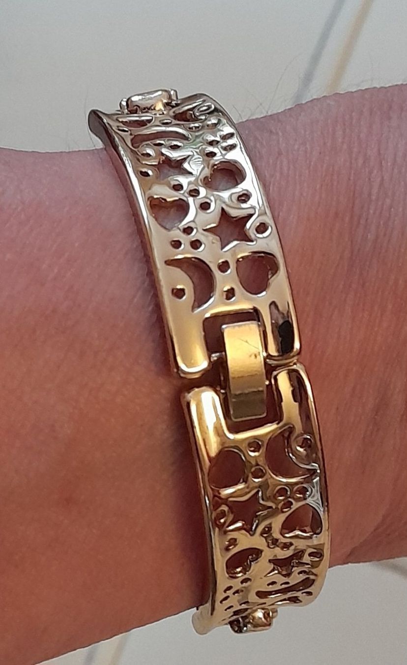 Bracelets: Bellissimo bracciale da donna semi-rigido – Neuf (Voir description) à Lamone par Isa6814 1